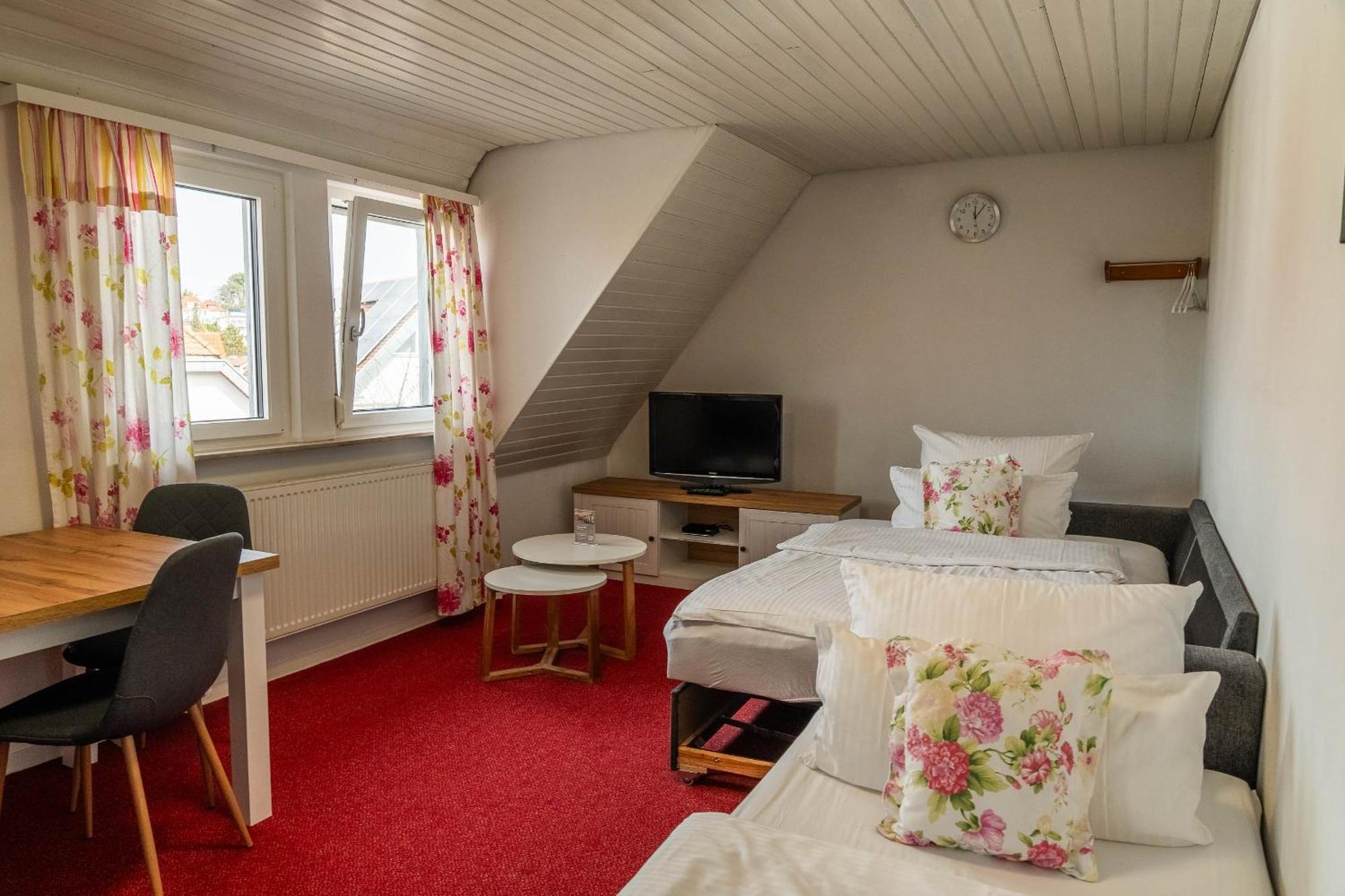 & Restaurant Zum Reussenstein 3*